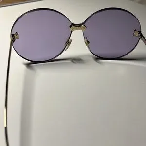 Gucci | Accessories | Gucci Round Frame Rimless Sunglasses  display picture 3